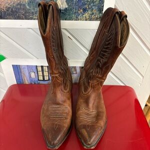 Boulet Classic Brown Leather Cowboy Boots